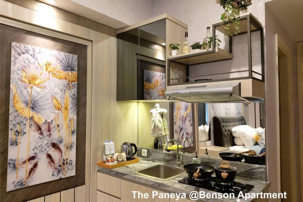 The Paneya @Benson Apartment Surabaya Esterno foto