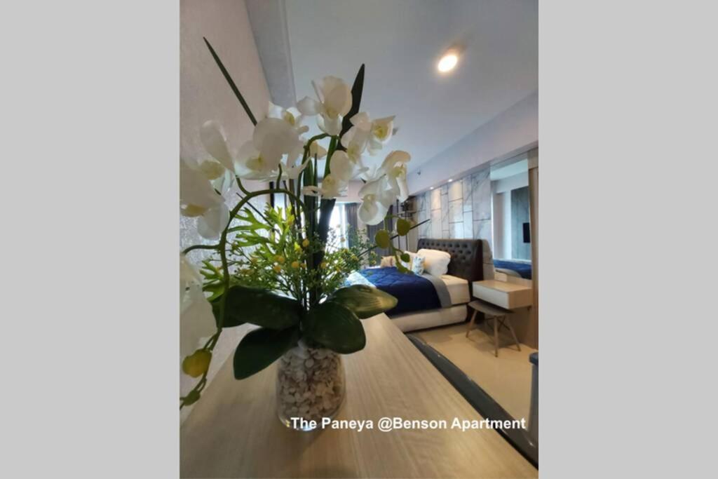 The Paneya @Benson Apartment Surabaya Esterno foto