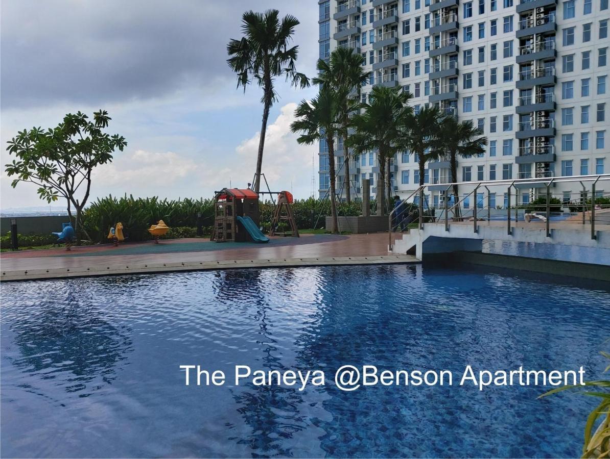The Paneya @Benson Apartment Surabaya Esterno foto