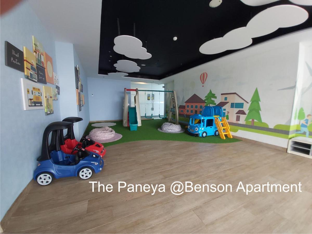 The Paneya @Benson Apartment Surabaya Esterno foto