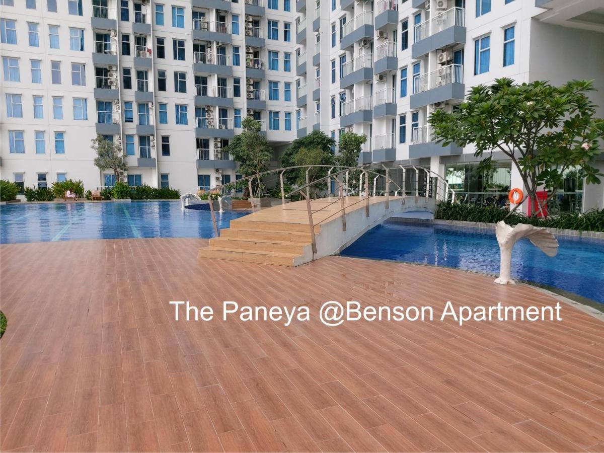 The Paneya @Benson Apartment Surabaya Esterno foto