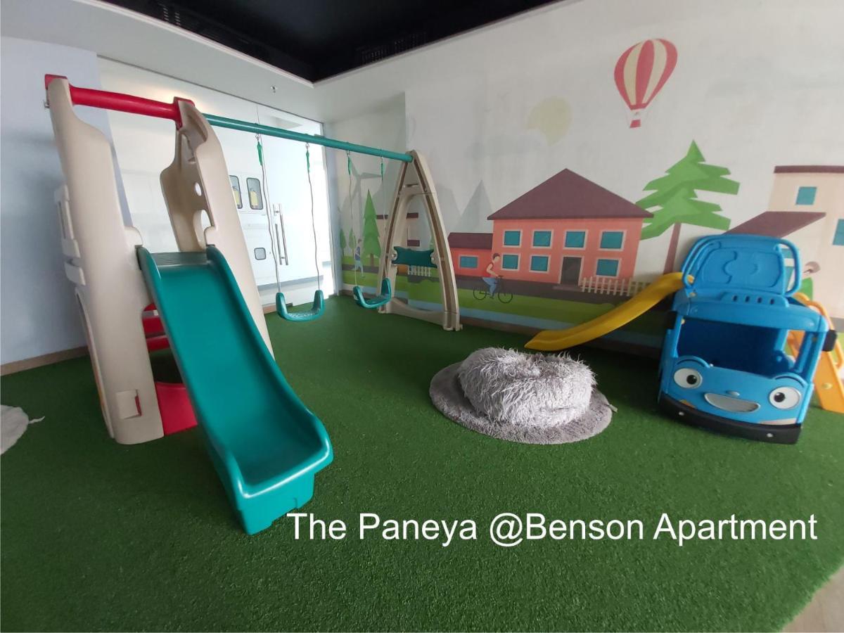 The Paneya @Benson Apartment Surabaya Esterno foto